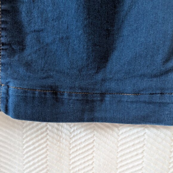 Zara Women's Lightweight Stretch Blue Jeans Flare Size 8, lower rise - Picture 4 of 10